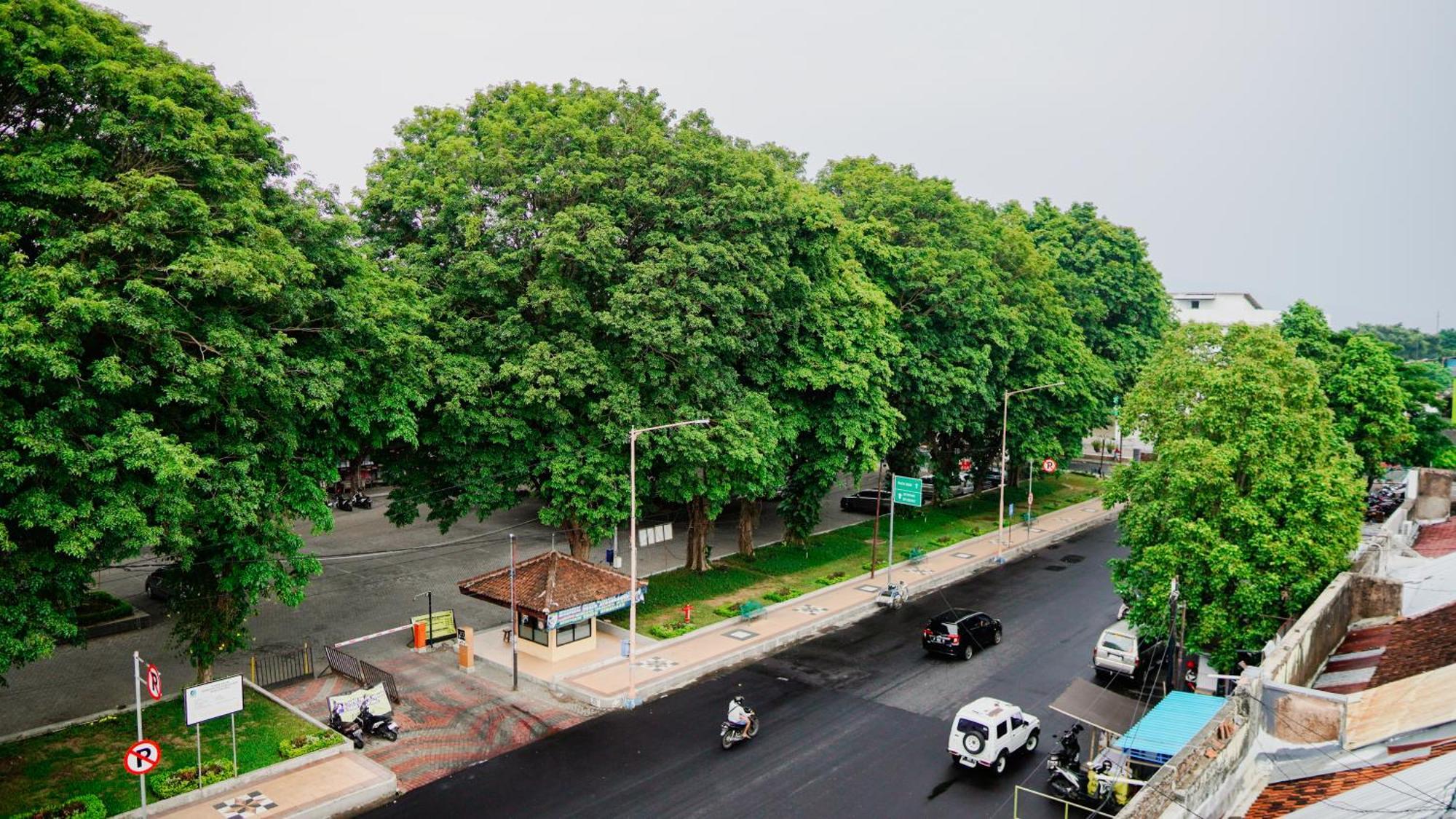 Dormitory Tourism Sritanjung Banyuwangi By Gajahsora Management Kültér fotó