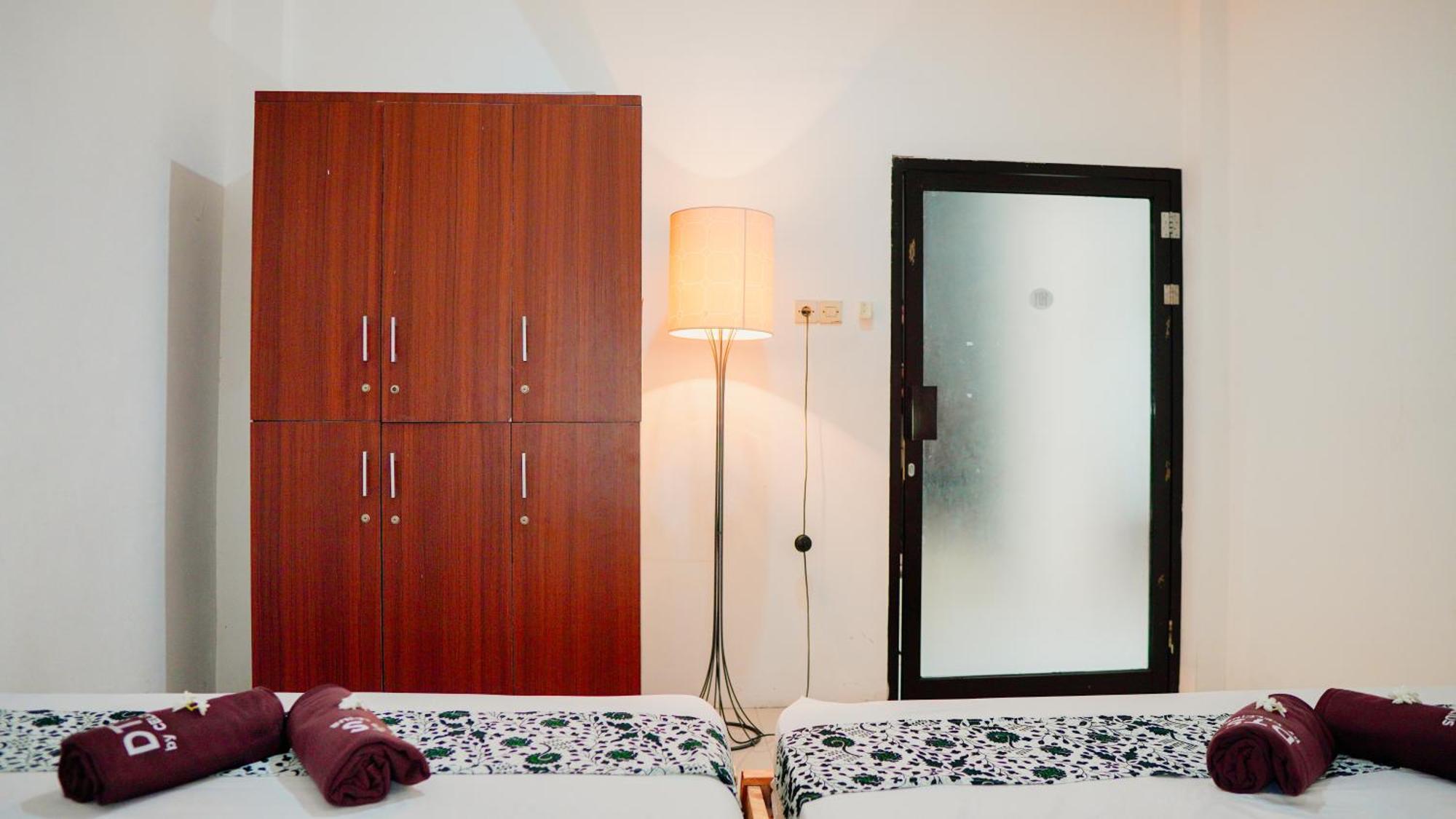 Dormitory Tourism Sritanjung Banyuwangi By Gajahsora Management Kültér fotó