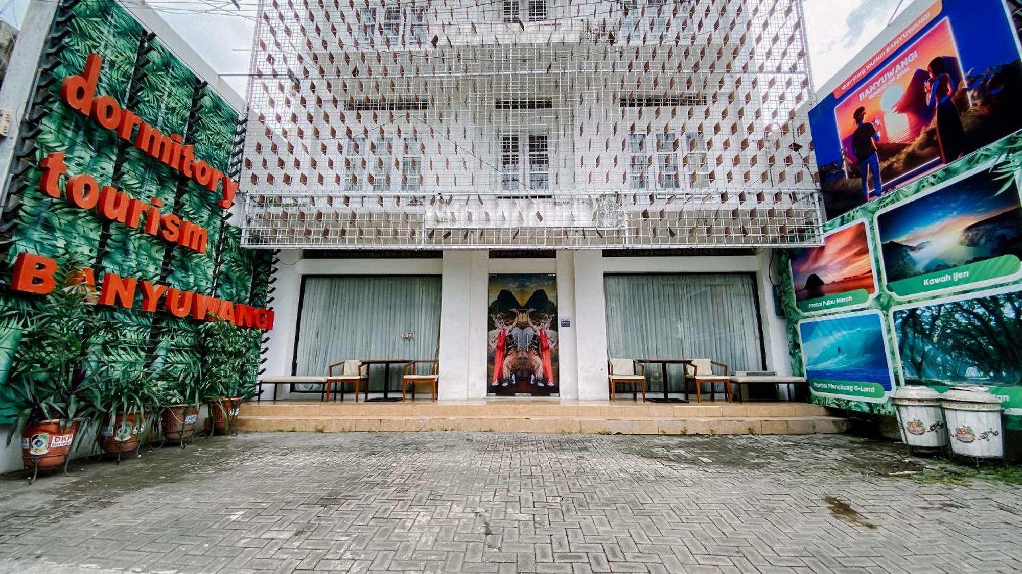 Dormitory Tourism Sritanjung Banyuwangi By Gajahsora Management Kültér fotó